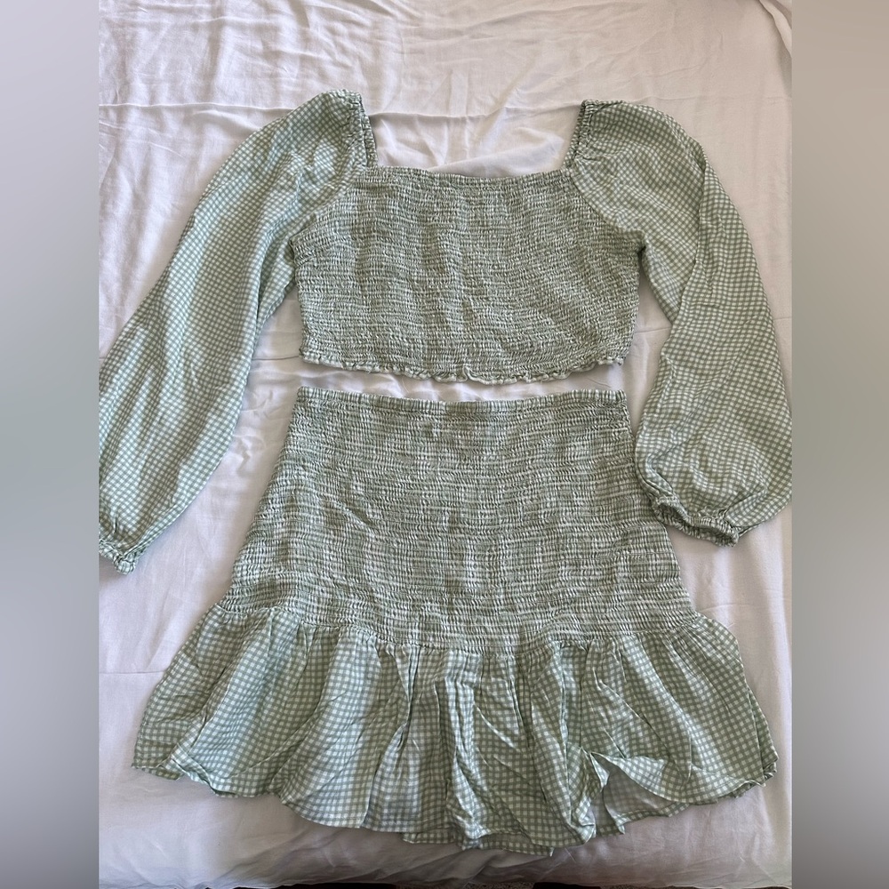 Checkered matching set in green
